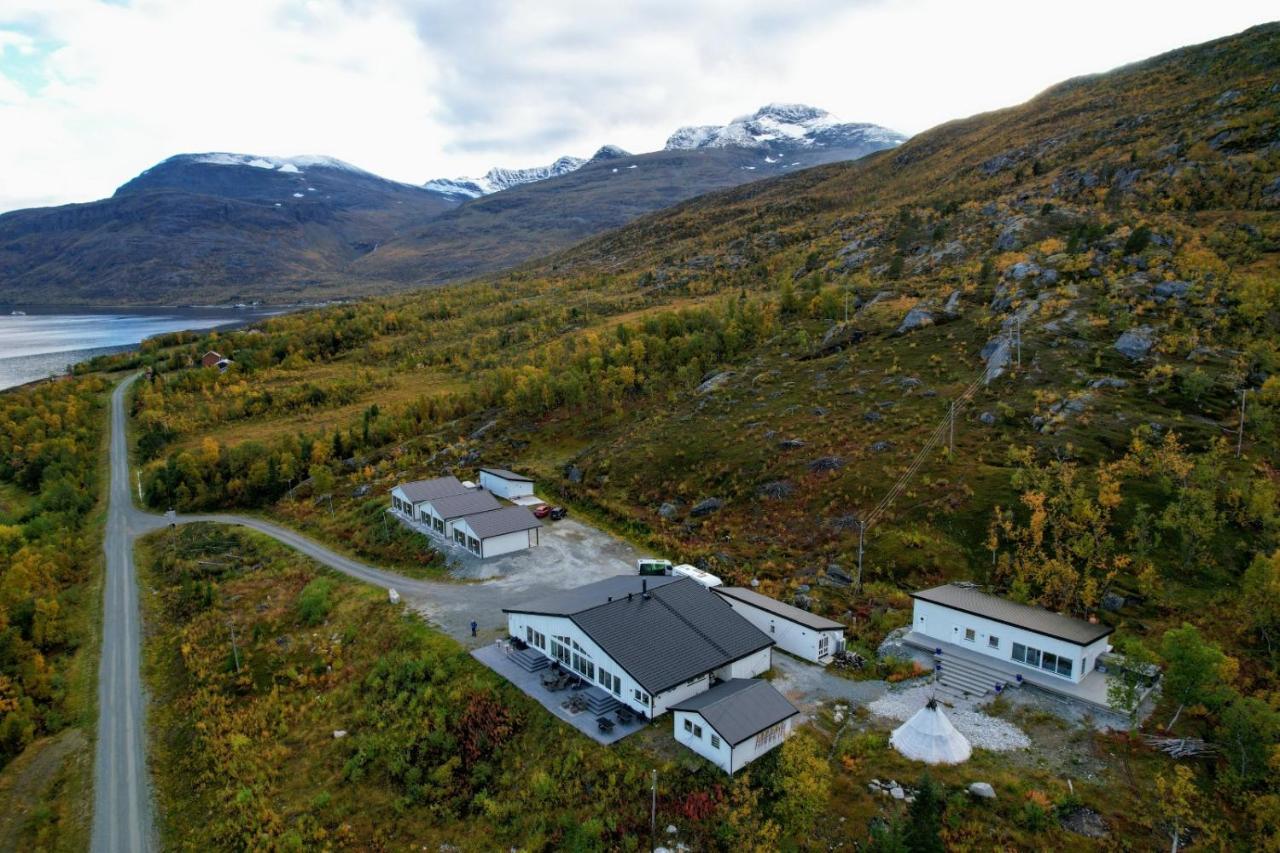 Arctic Panorama Lodge Uloybukta Екстер'єр фото