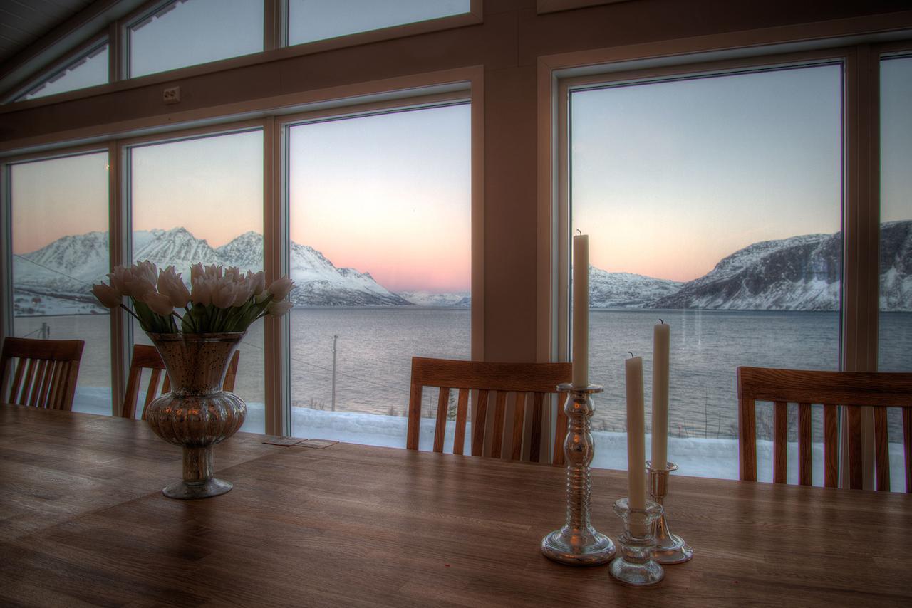 Arctic Panorama Lodge Uloybukta Екстер'єр фото