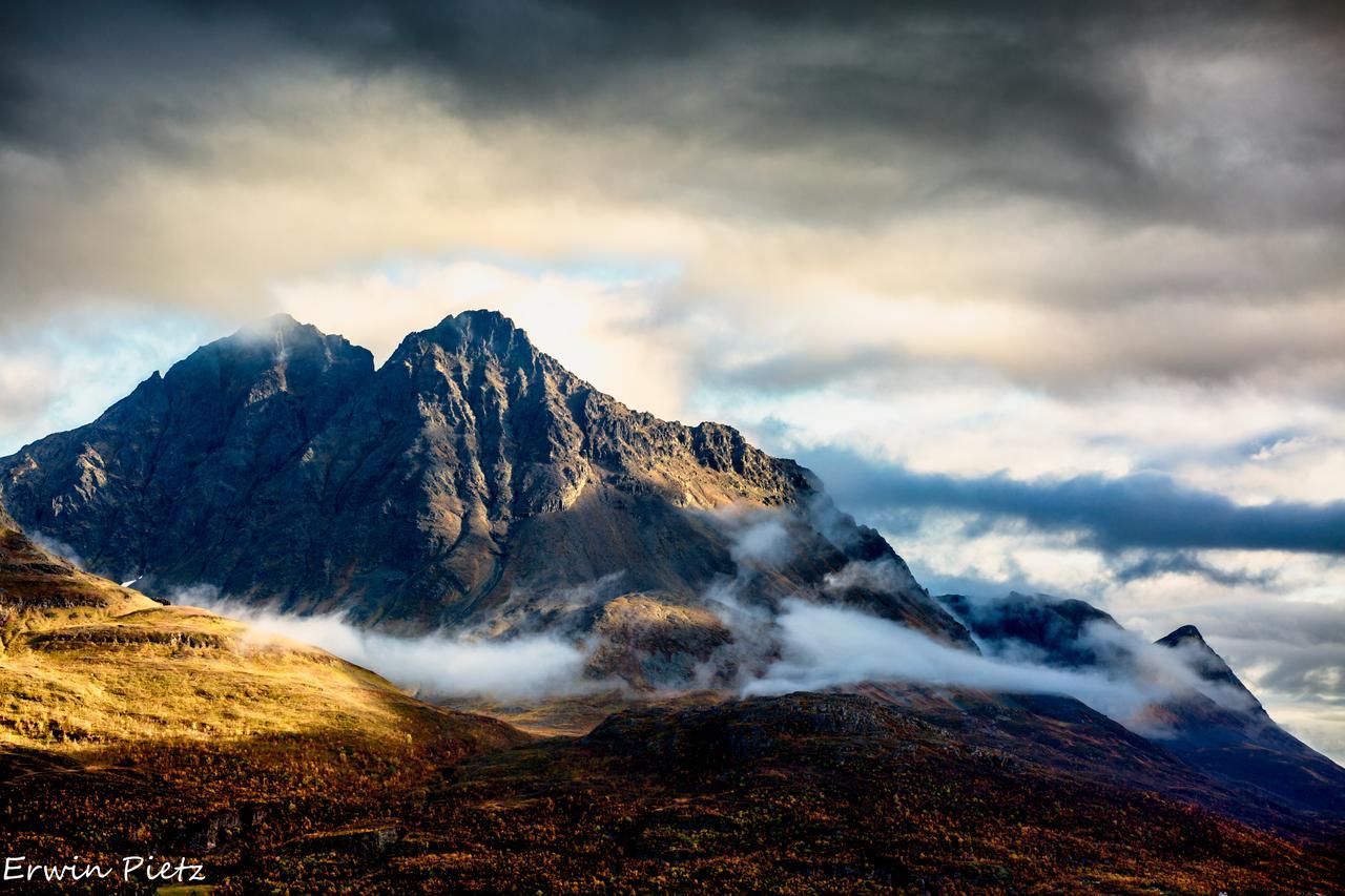 Arctic Panorama Lodge Uloybukta Екстер'єр фото